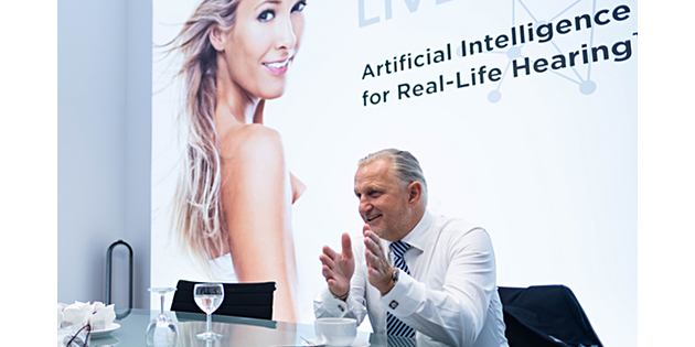 Peter David Schaade: „Unsere Evoke-Hörsysteme mit Artificial Intelligence sind einzigartig“ Peter David Schaade: „Unsere Evoke-Hörsysteme mit Artificial Intelligence sind einzigartig“