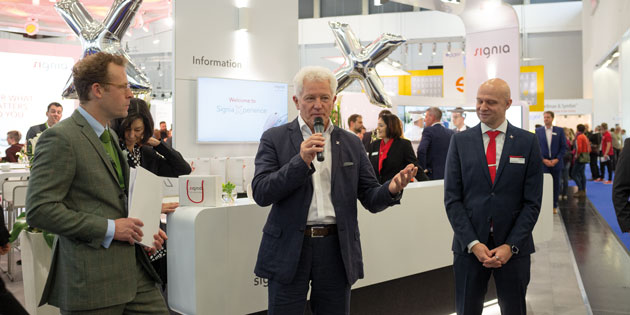 Sivantos GmbH-Geschäftsführer Christian Honsig über die neue Signia-Plattform „Xperience” Sivantos GmbH-Geschäftsführer Christian Honsig über die neue Signia-Plattform „Xperience”