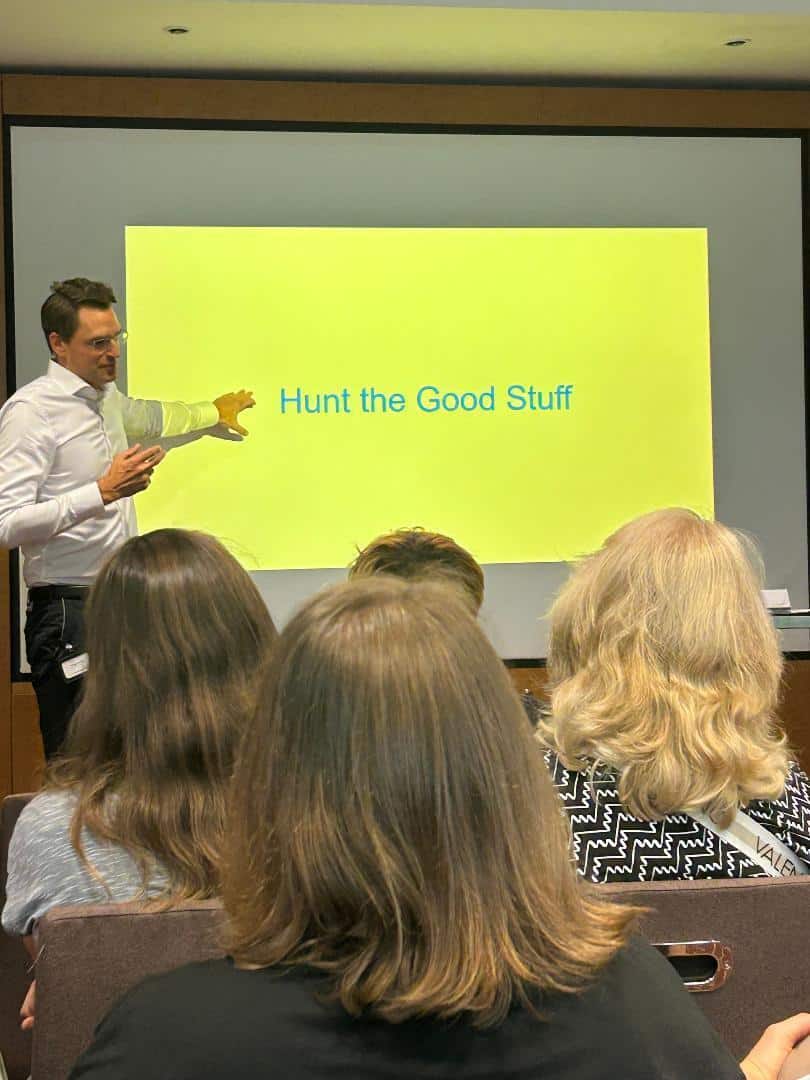 Hunt the Good Stuff: Positive Gedanken verbessern nicht nur die Laune, sondern auch den beruflichen Erfolg, bestätigte Coach Holger Sucker. 
